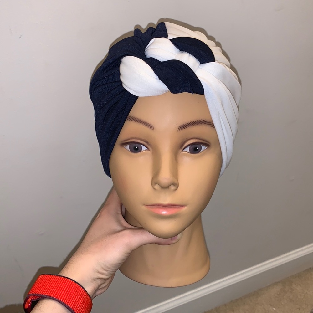 Half Navy Blue - Half White Turban Hijab
